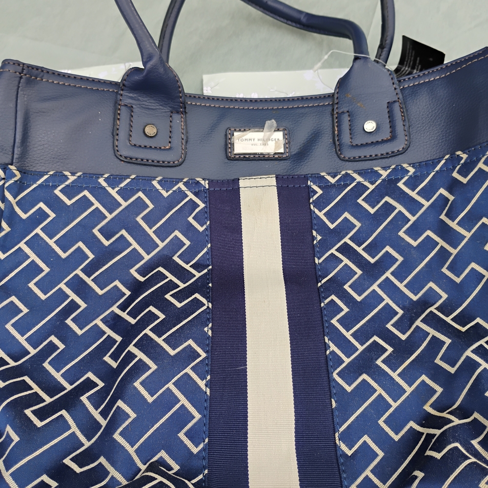 Tommy Hilfiger Navy and White Patterned Tote